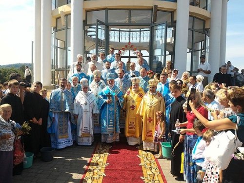 Івано-Франківщина: Божественну Літургію в Гошеві очолили 5 єпископів УГКЦ.(ФОТО)